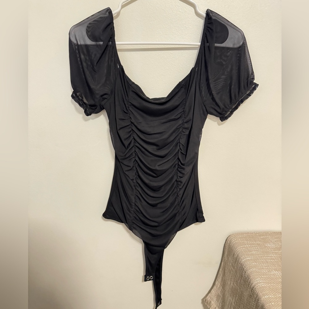 Popular 21 Black Ruched Mesh Shortsleeve Thong Bodysuit